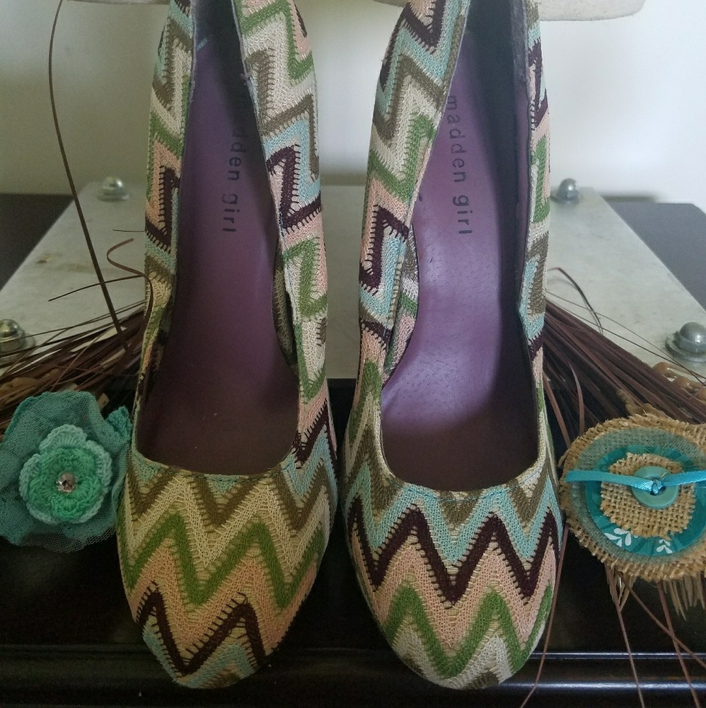 Platform high heel shoes